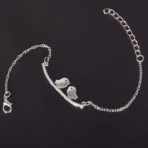 Jewelry - NEW birds bracelet (silver color)